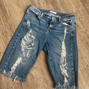 Guess Distressed Bermuda shorts 🩳